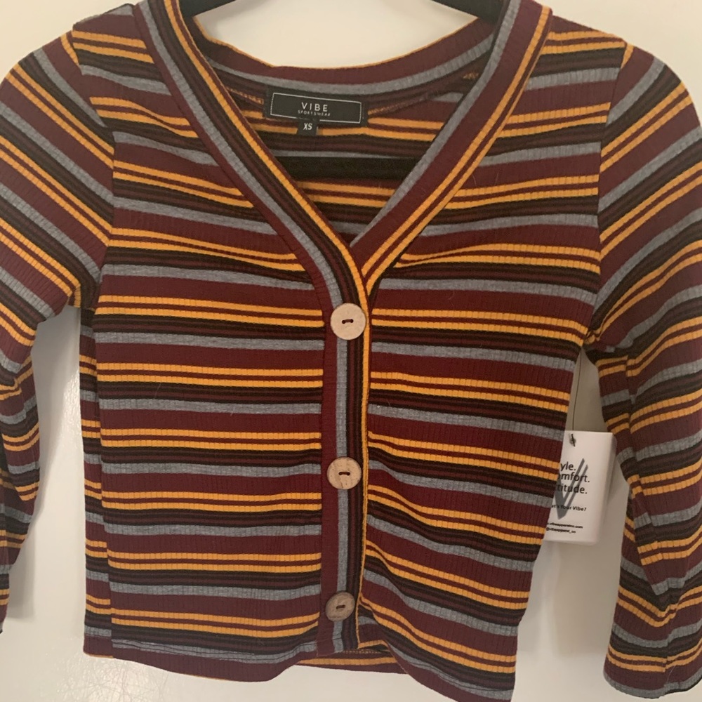 Vibe sportswear v-neck long sleeve shirt